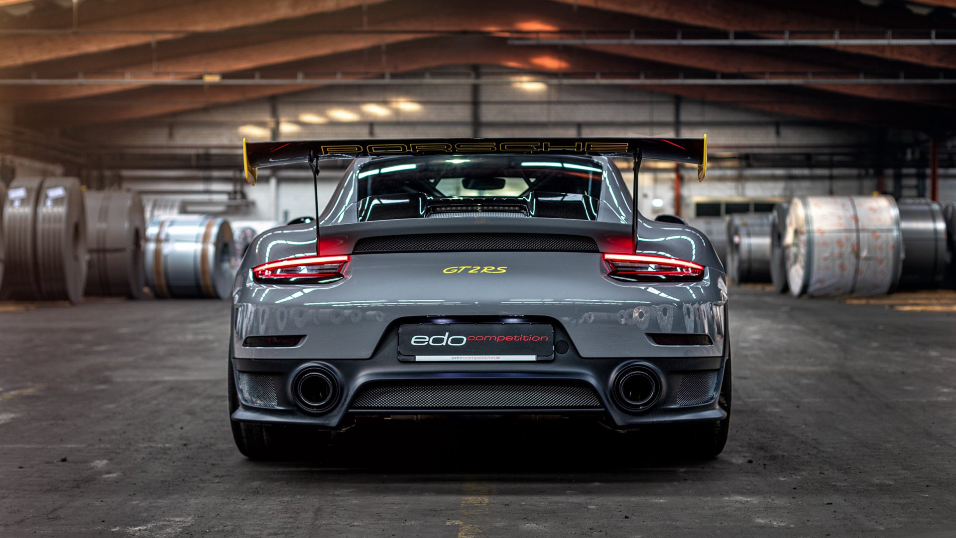 kaiyun体育综合-伊朗队门将费尔南德斯在巴黎奥运会上展现出高水平的扑救能力，伊朗菲尔兹奖得主