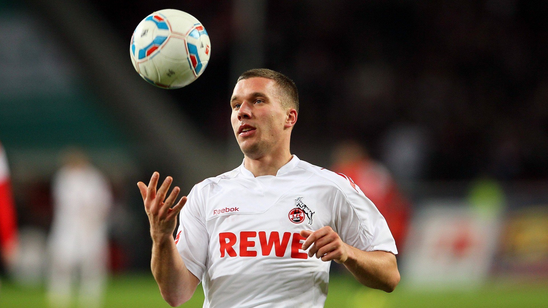 kaiyun网站-达米恩·麦肯齐：全黑队的进攻大师，巧妙的传球和突破让对方防不胜防